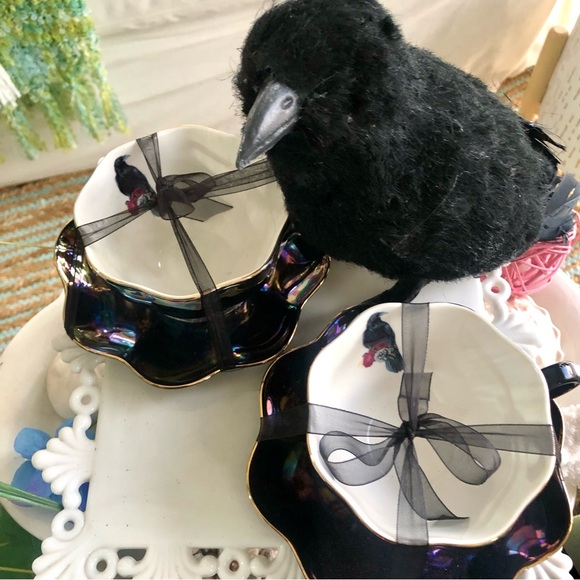 NIP! Set 2 Raven Halloween Gothic TeaCups - Picture 5 of 9